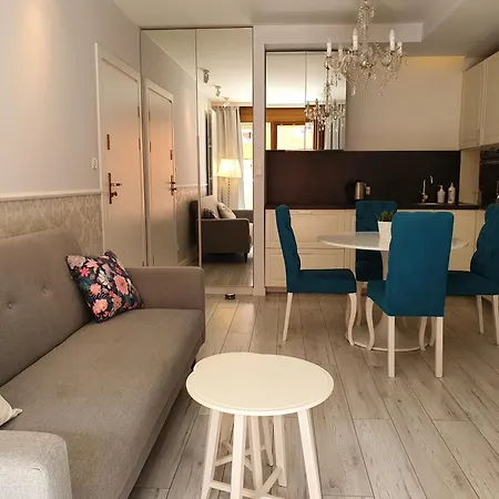 Z Balkonem Nowa Motlawa Апартаменты